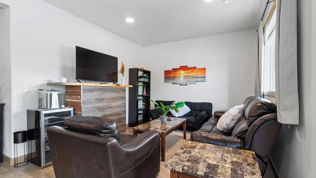 Photo of Livingroom in Sylvan Lake