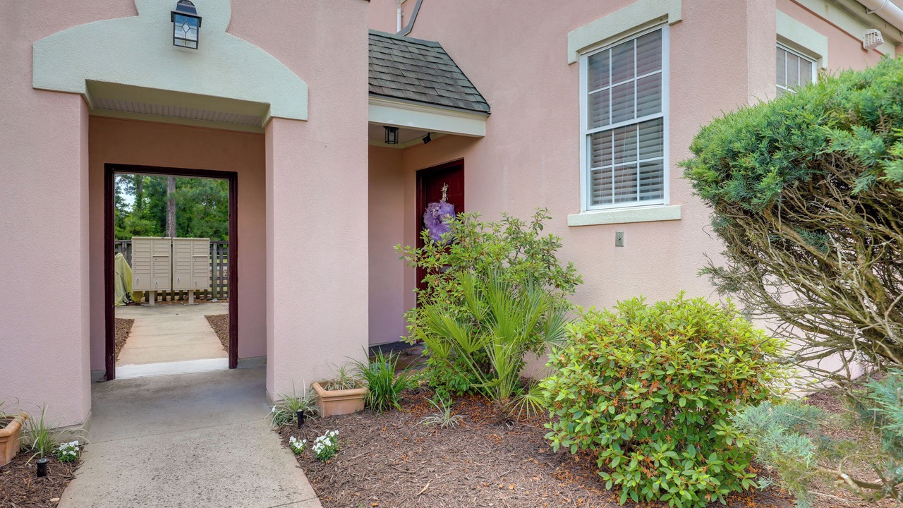 Photo of Outdoor in Red Hill