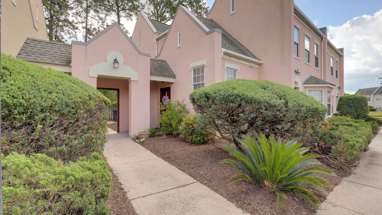 Photo of Outdoor in Red Hill