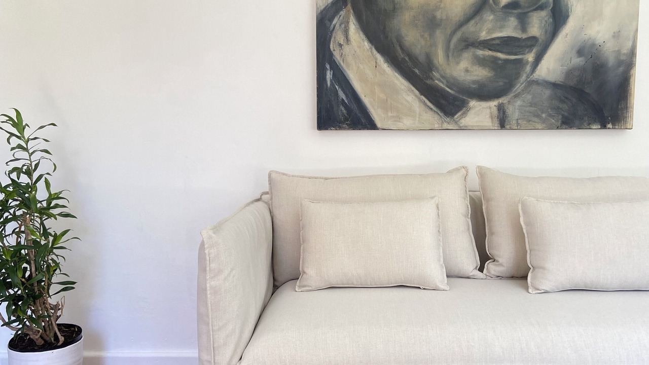 Photo of Livingroom in Claremont
