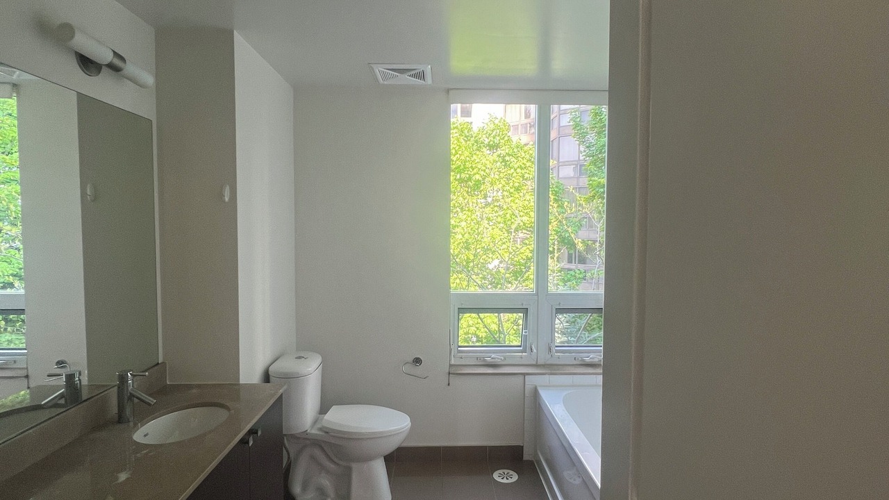 Photo of Bathroom in Willowdale
