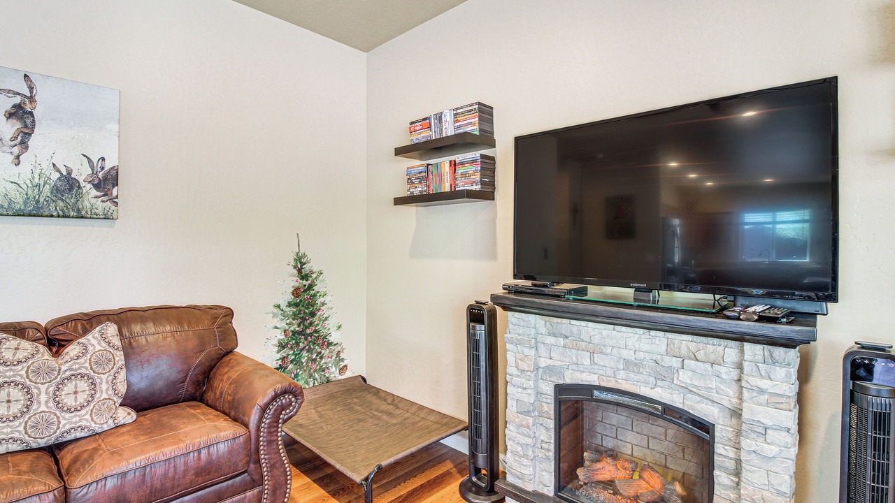 Photo of Livingroom in Clay Springs