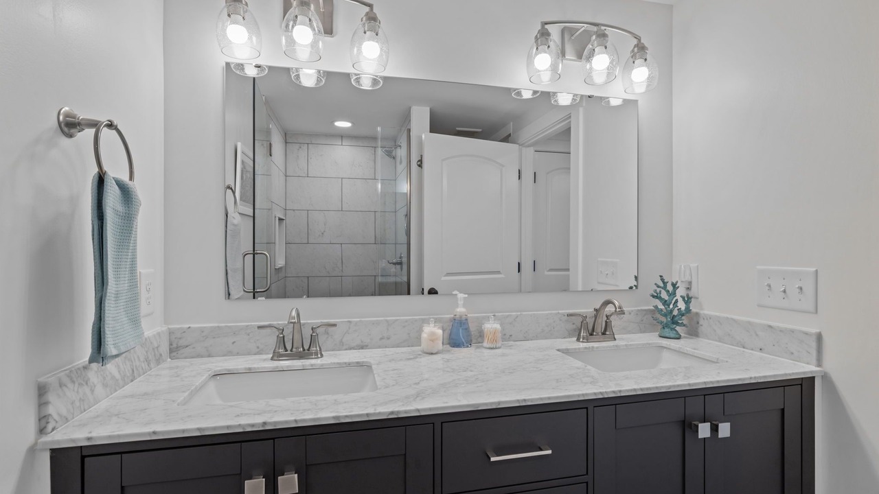 Photo of Bathroom in The Point