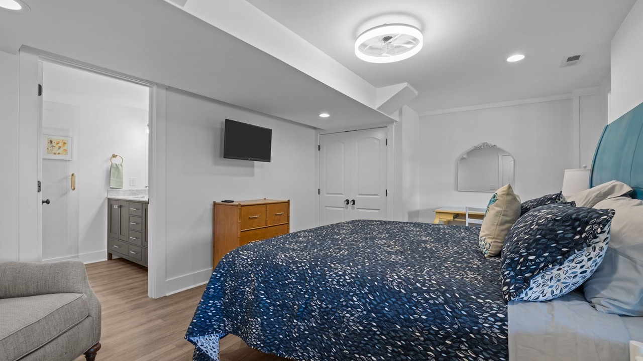 Photo of Bedroom in The Point
