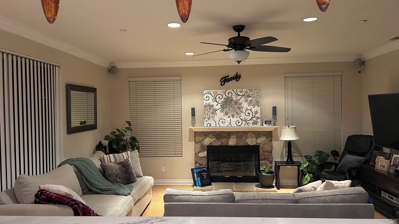Photo of Livingroom in Cloverdale