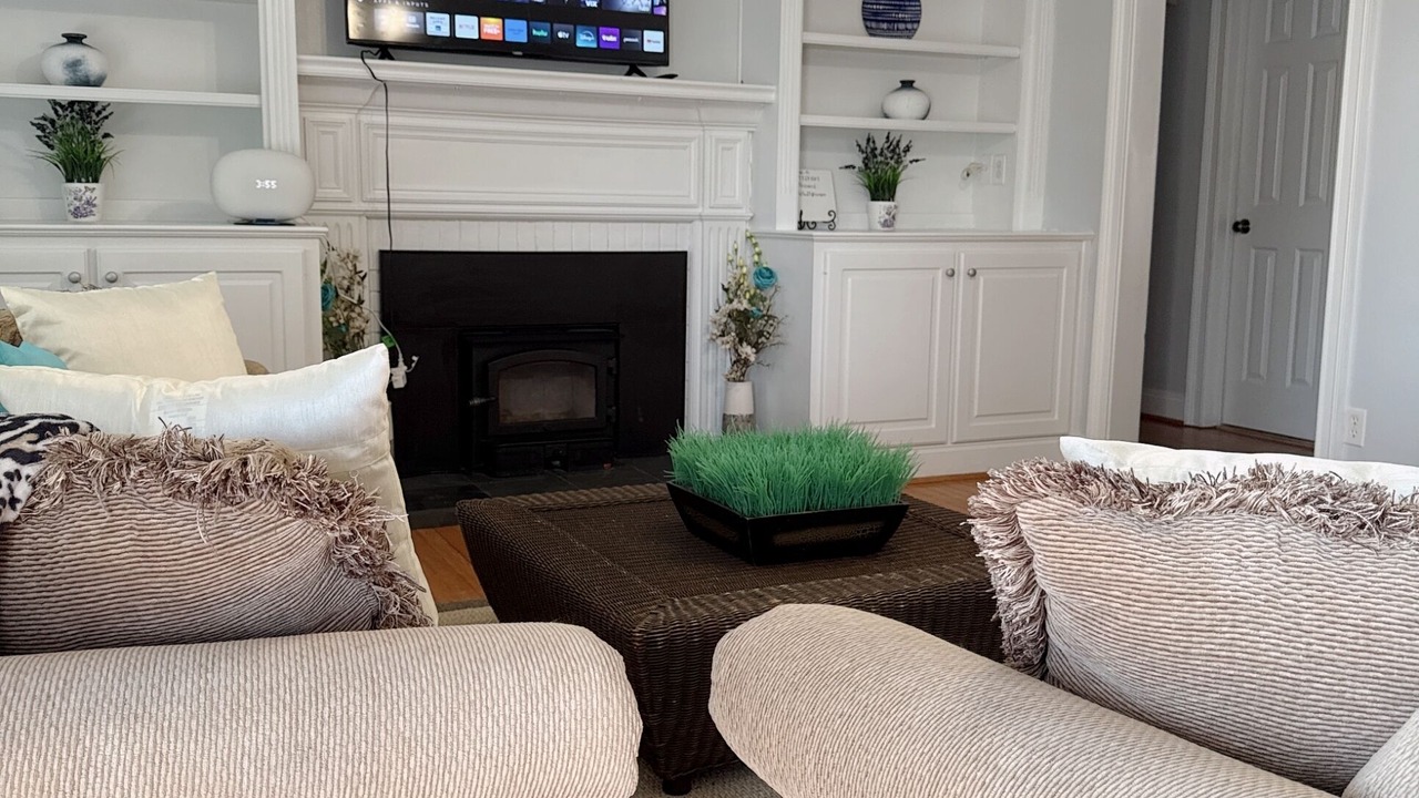 Photo of Livingroom in Duncan