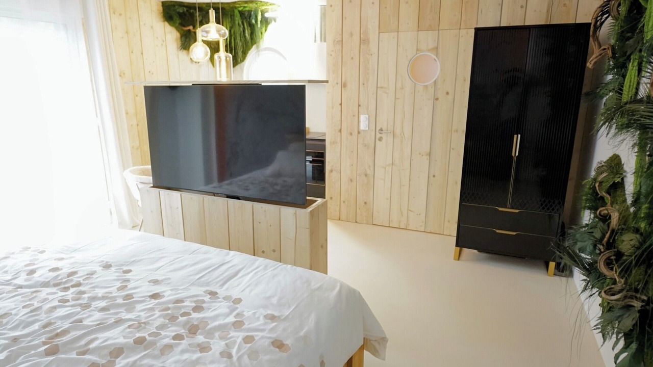 Photo of Bedroom in 20th Arrondissement