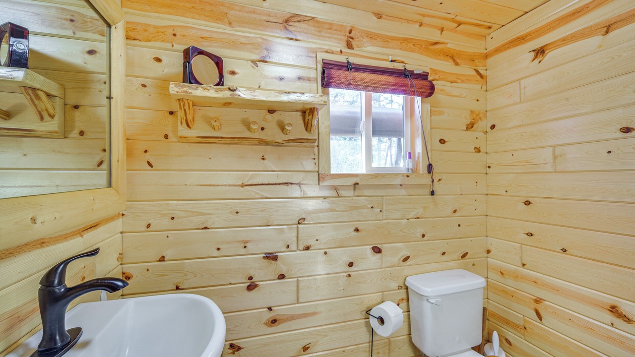 Photo of Bathroom in Markville