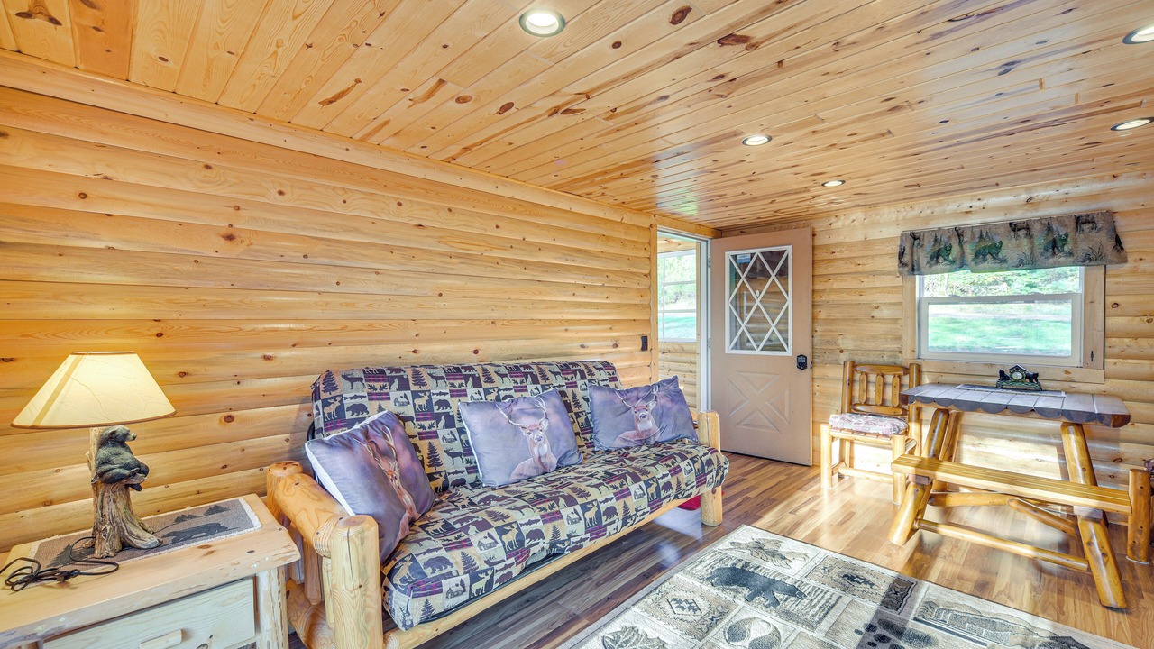 Photo of Livingroom in Markville