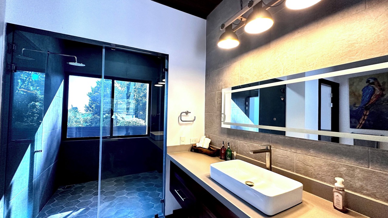 Photo of Bathroom in Cabo Matapalo