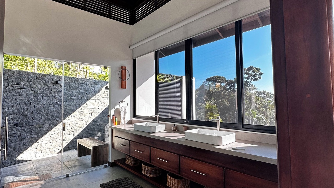Photo of Bathroom in Cabo Matapalo