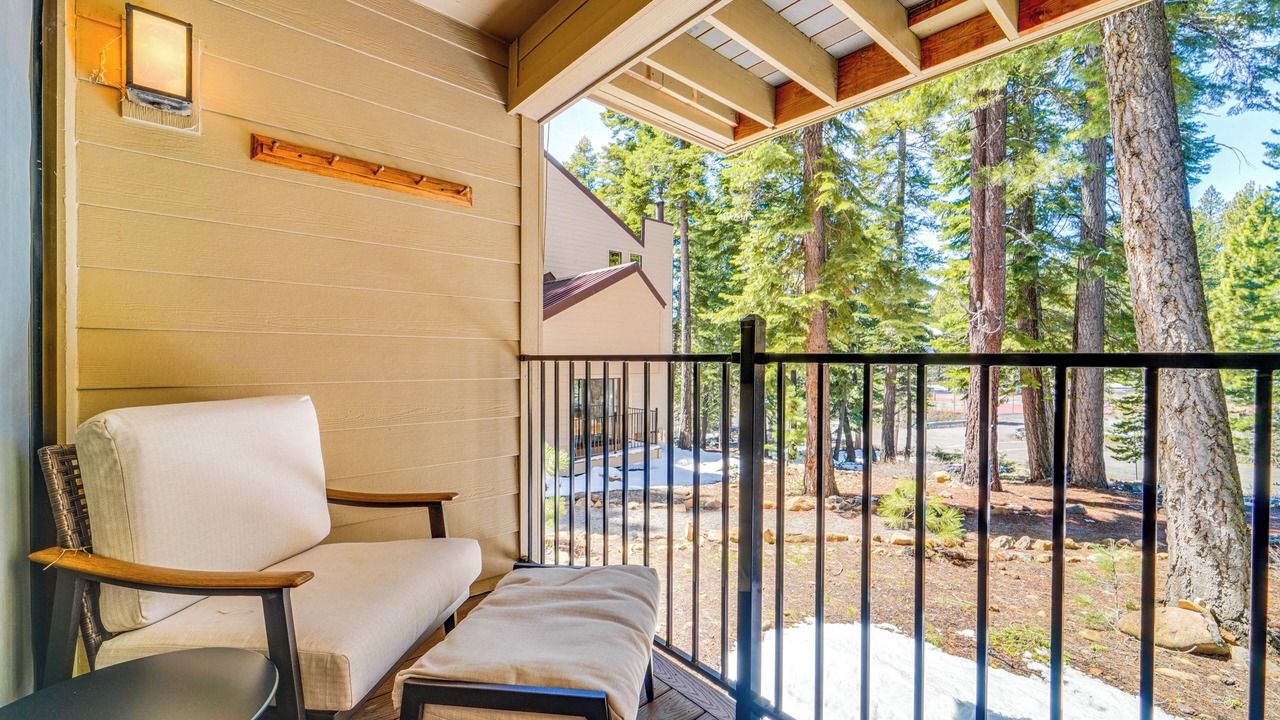 Photo of Patio Balcony in Carnelian Woods
