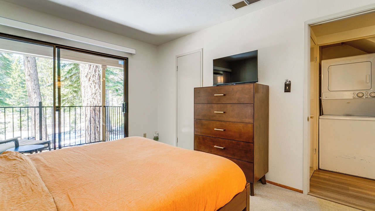 Photo of Bedroom in Carnelian Woods