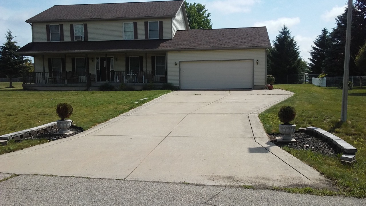 Photo of Outdoor in Adrian