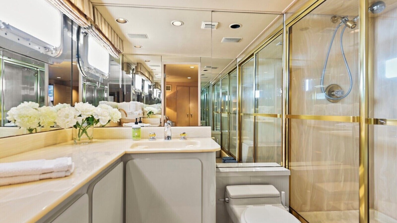 Photo of Bathroom in Downtown Charleston