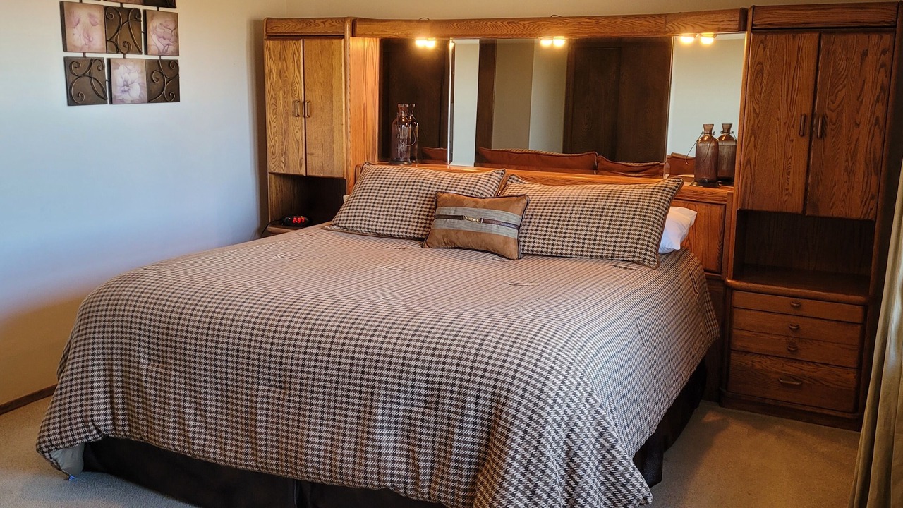 Photo of Bedroom in Sylvan Shores