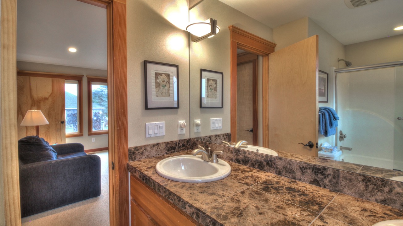 Photo of Bathroom in Tolovana Park