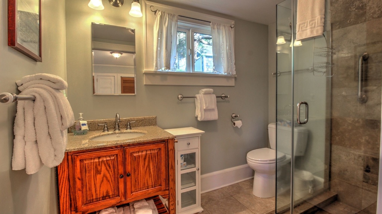 Photo of Bathroom in Tolovana Park