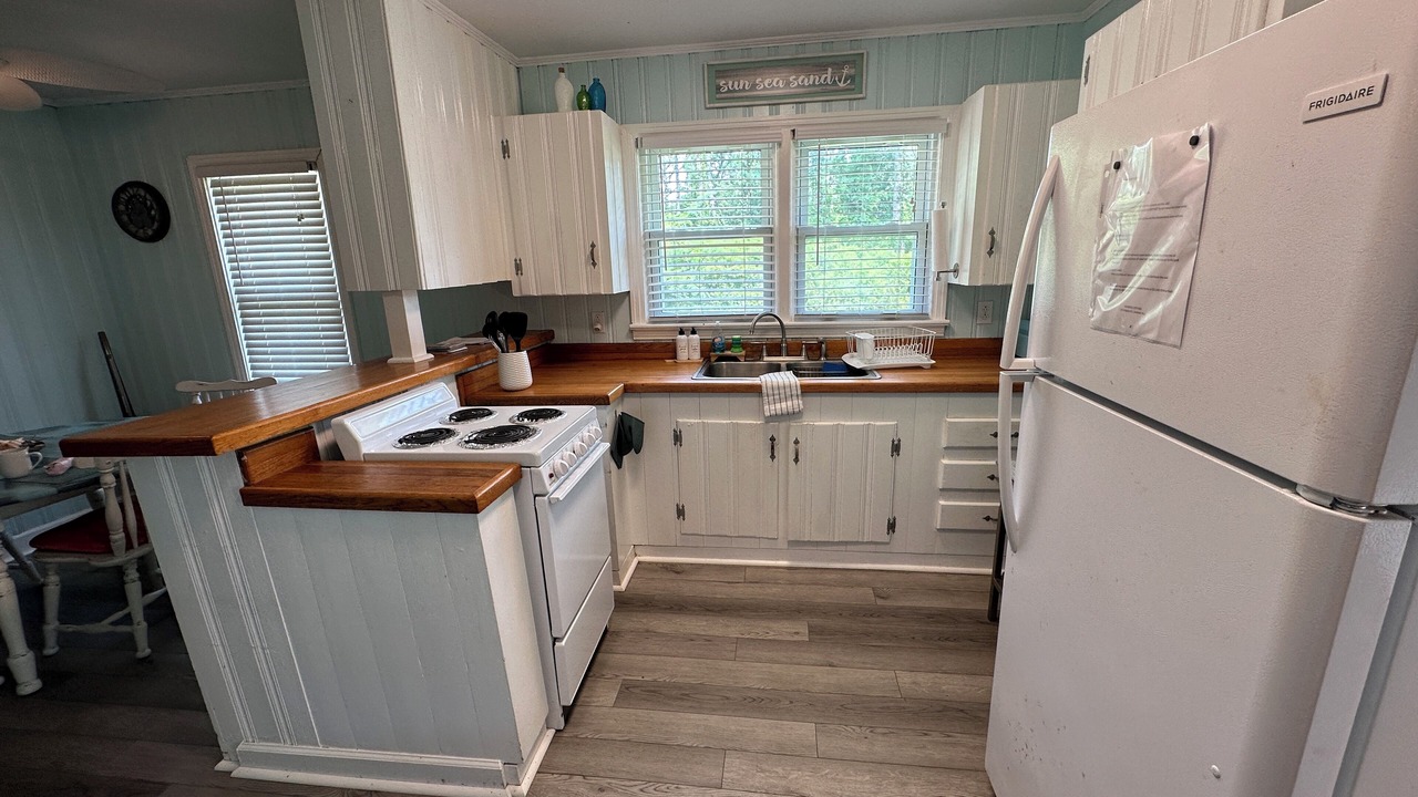 Photo of Kitchen in Sealevel
