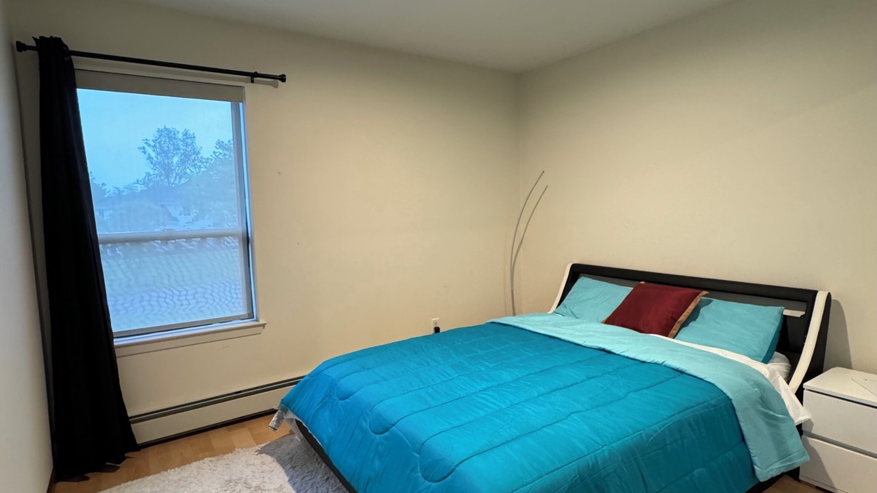 Photo of Bedroom in Fort Salonga