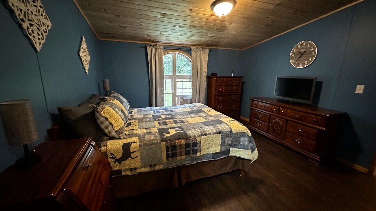 Photo of Bedroom in Gloversville