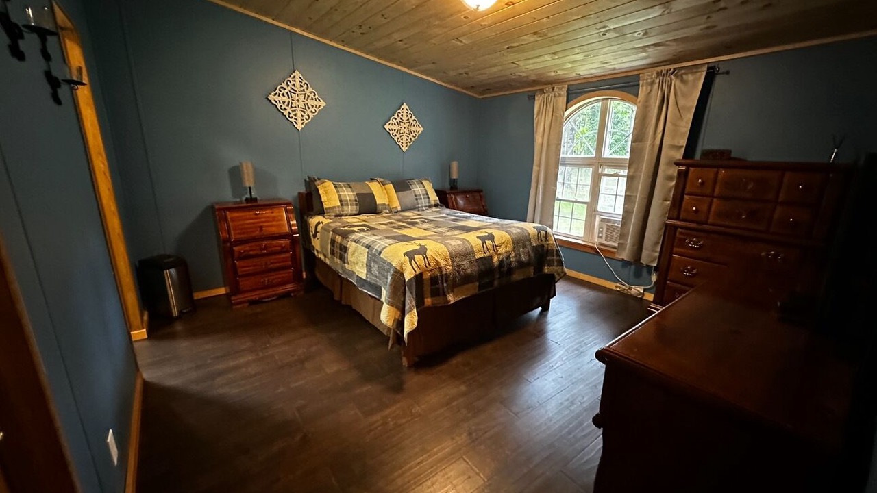 Photo of Bedroom in Gloversville