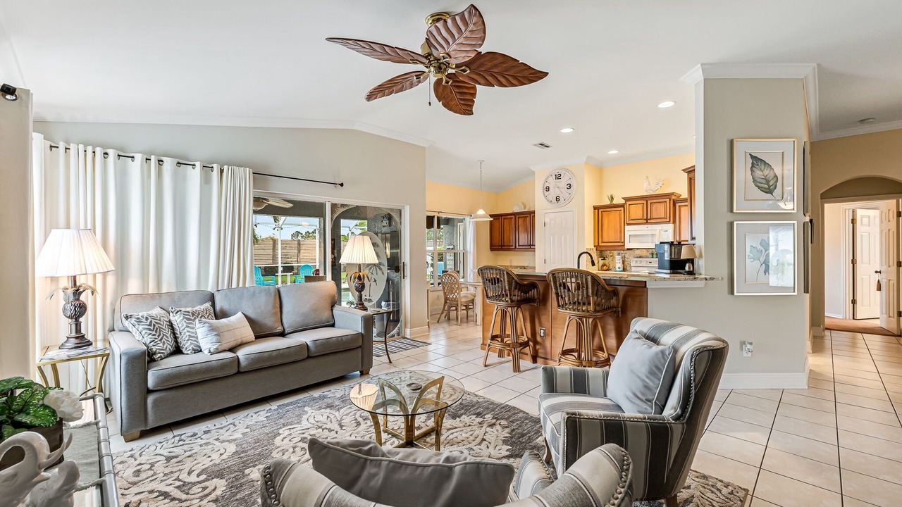 Photo of Livingroom in Beachwalk Isles