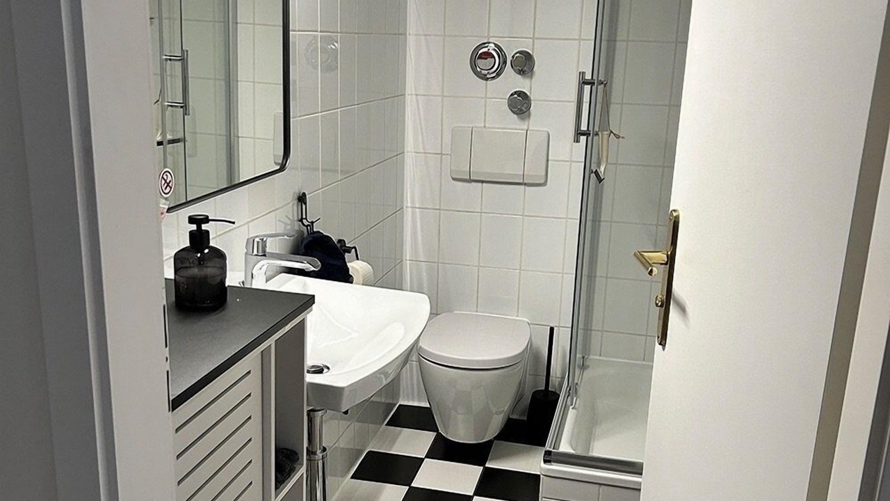Photo of Bathroom in Dutch Quarter