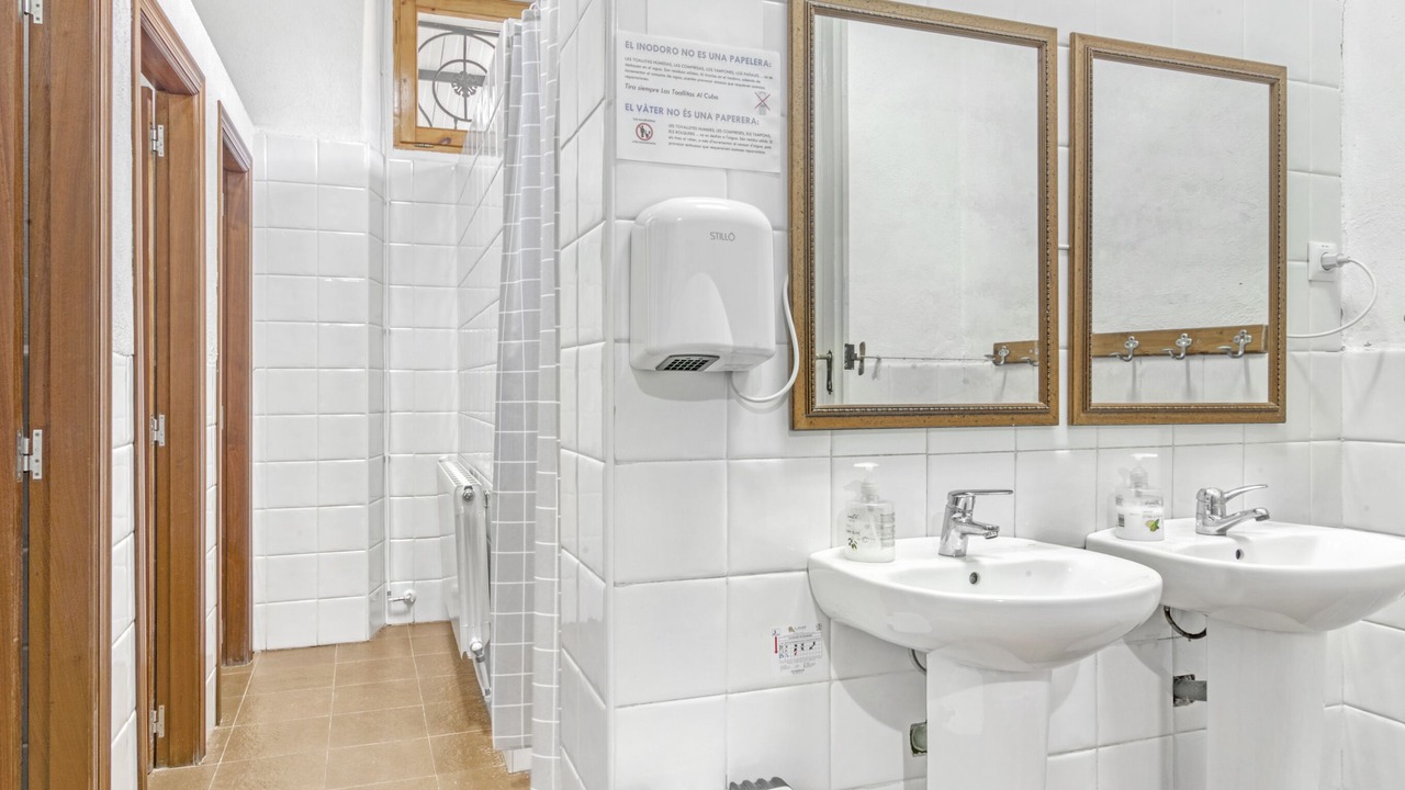 Photo of Bathroom in Agres
