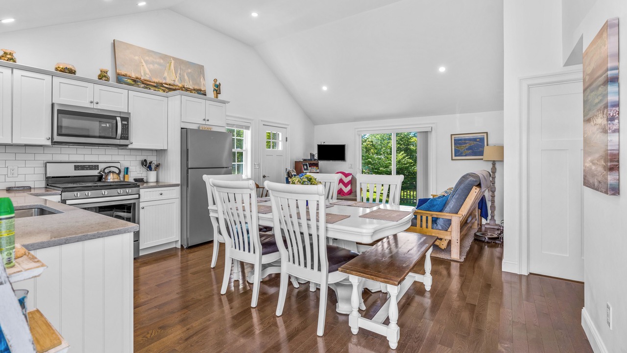 Photo of Kitchen in Popponesset