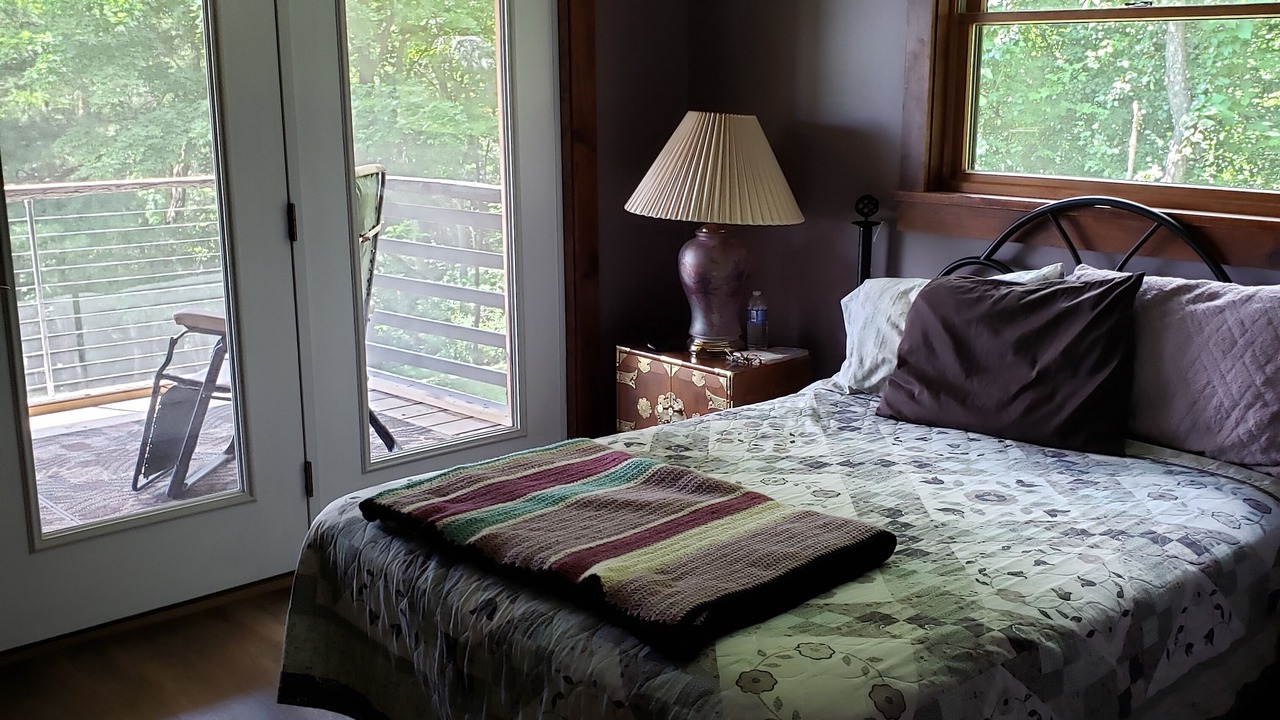 Photo of Bedroom in Keuka Park