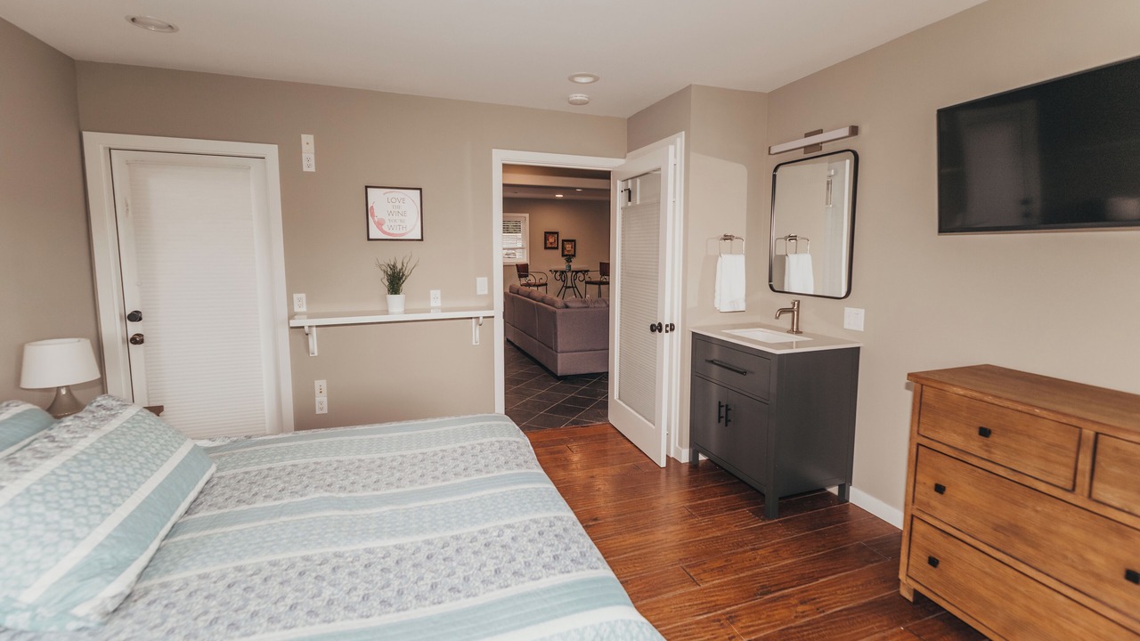 Photo of Bedroom in Cottage Lake