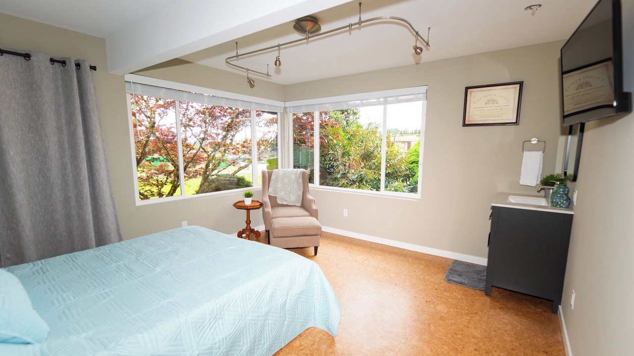 Photo of Bedroom in Cottage Lake