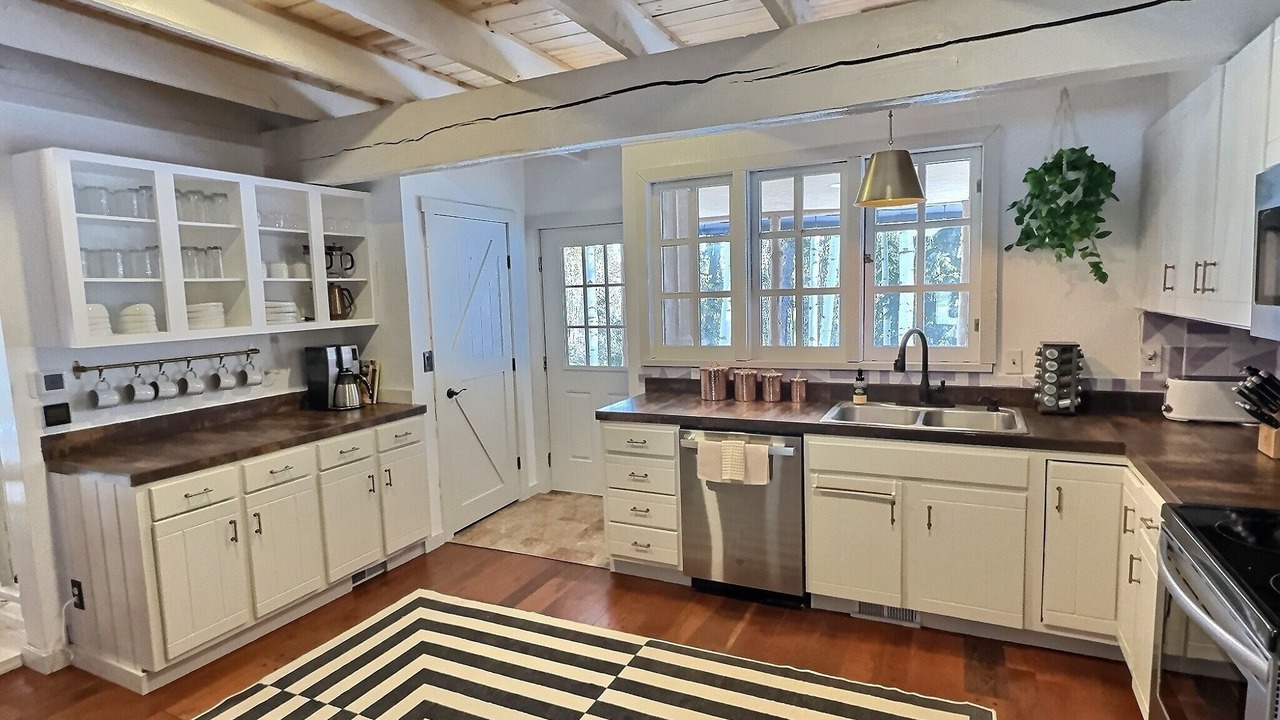 Photo of Kitchen in Evergreen