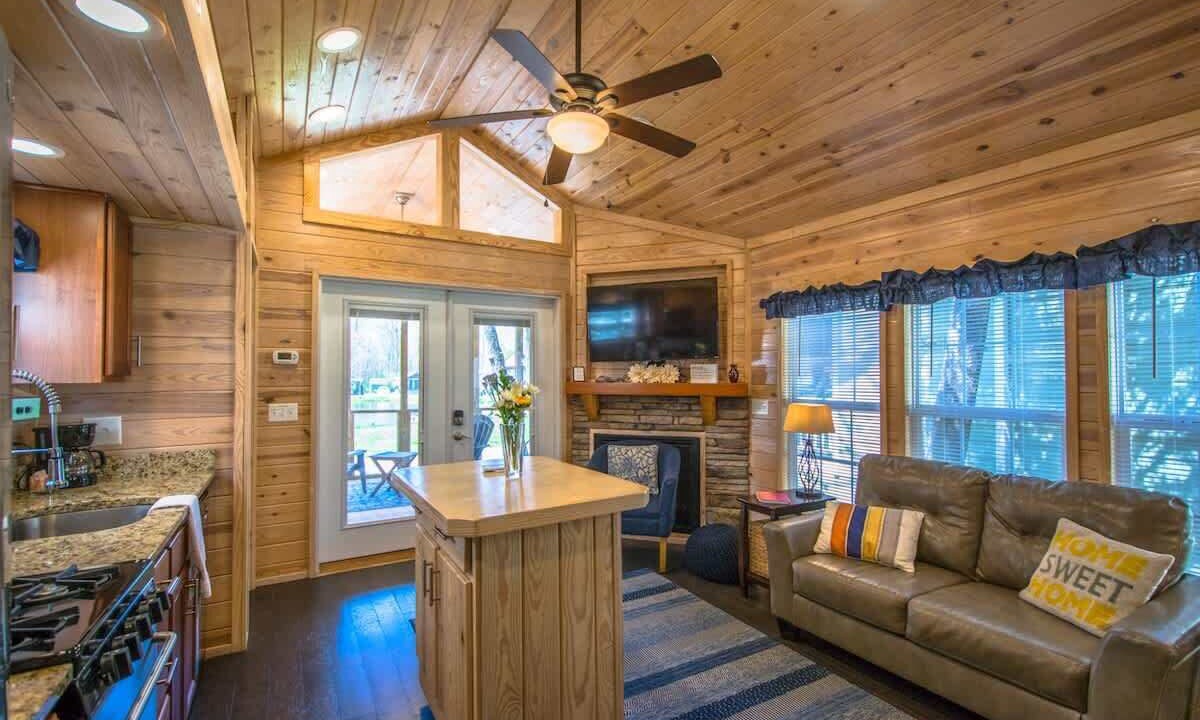 Photo of Livingroom in Upward