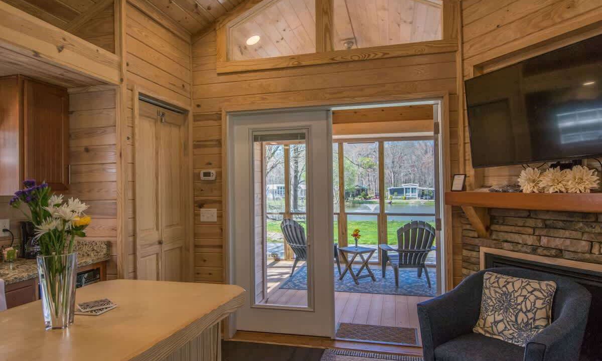 Photo of Bedroom in Upward