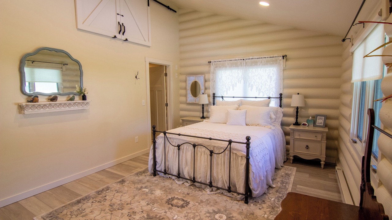 Photo of Bedroom in Moose Lake