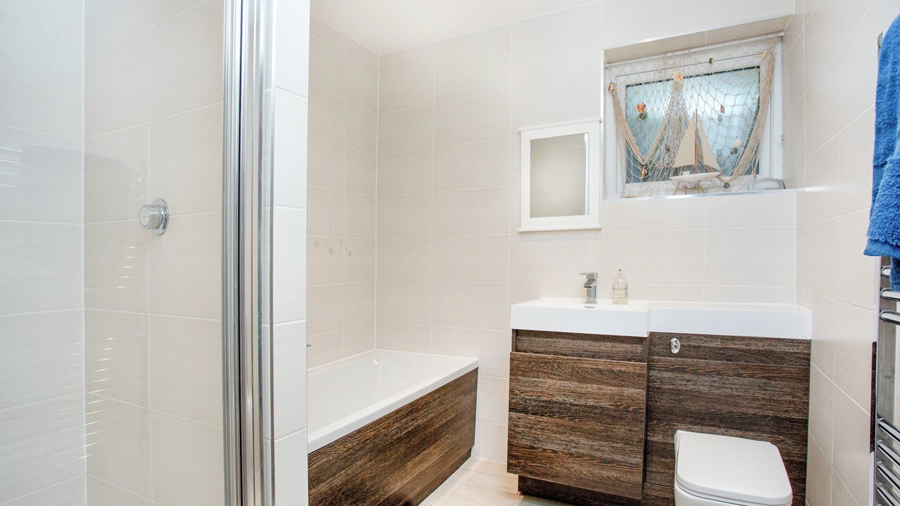 Photo of Bathroom in Seaton