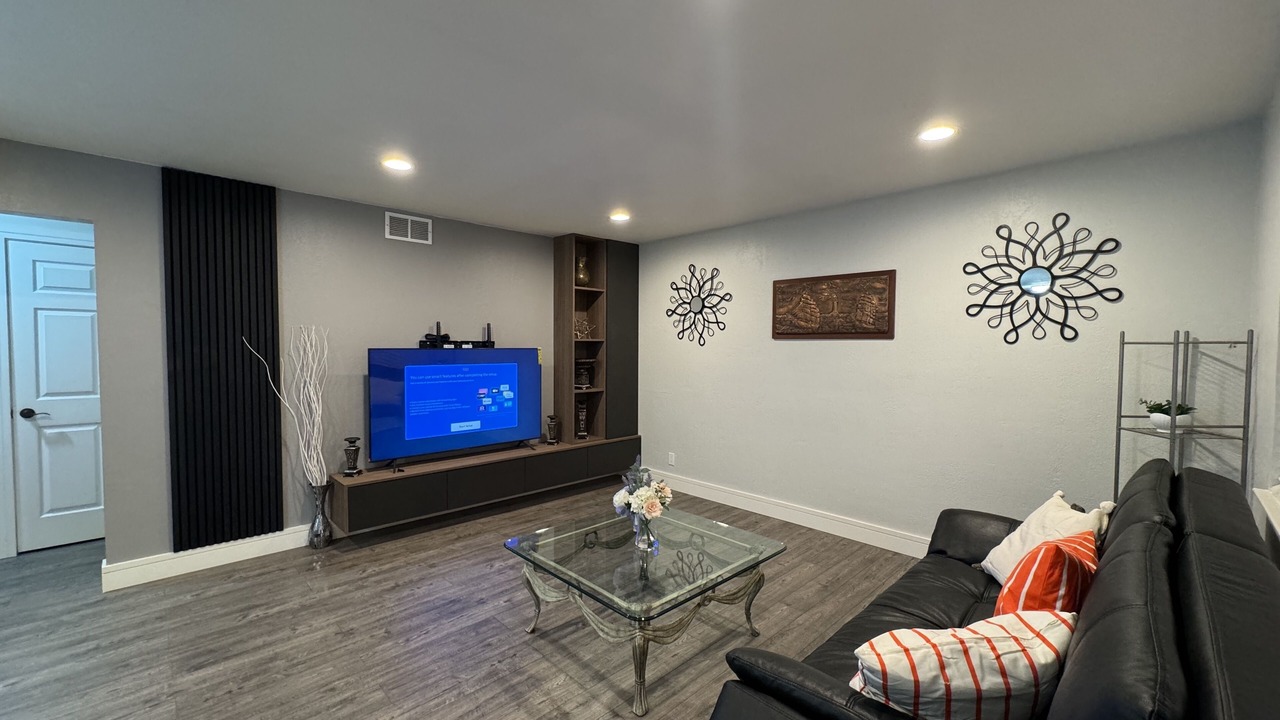 Photo of Livingroom in Cambrian