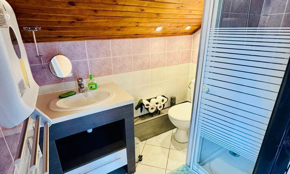 Photo of Bathroom in Doussard