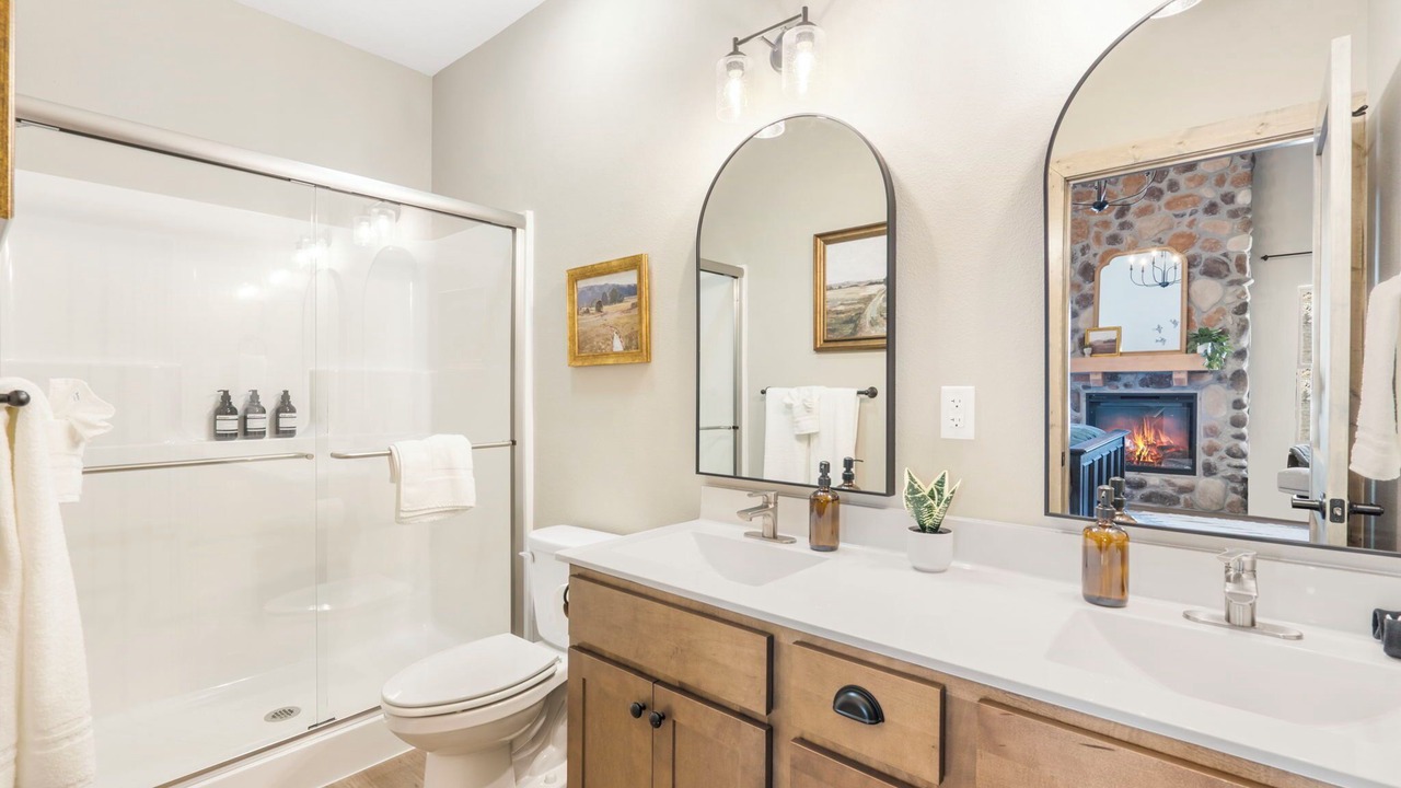 Photo of Bathroom in Table Rock