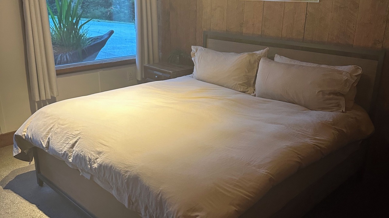 Photo of Bedroom in Mansons Landing