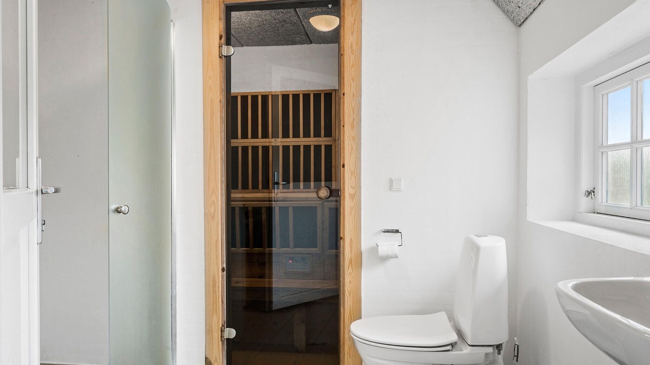 Photo of Bathroom in Øby