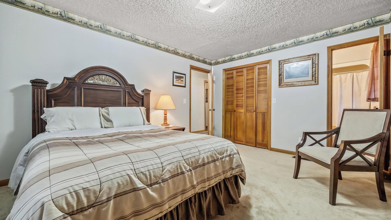 Photo of Bedroom in Smithville