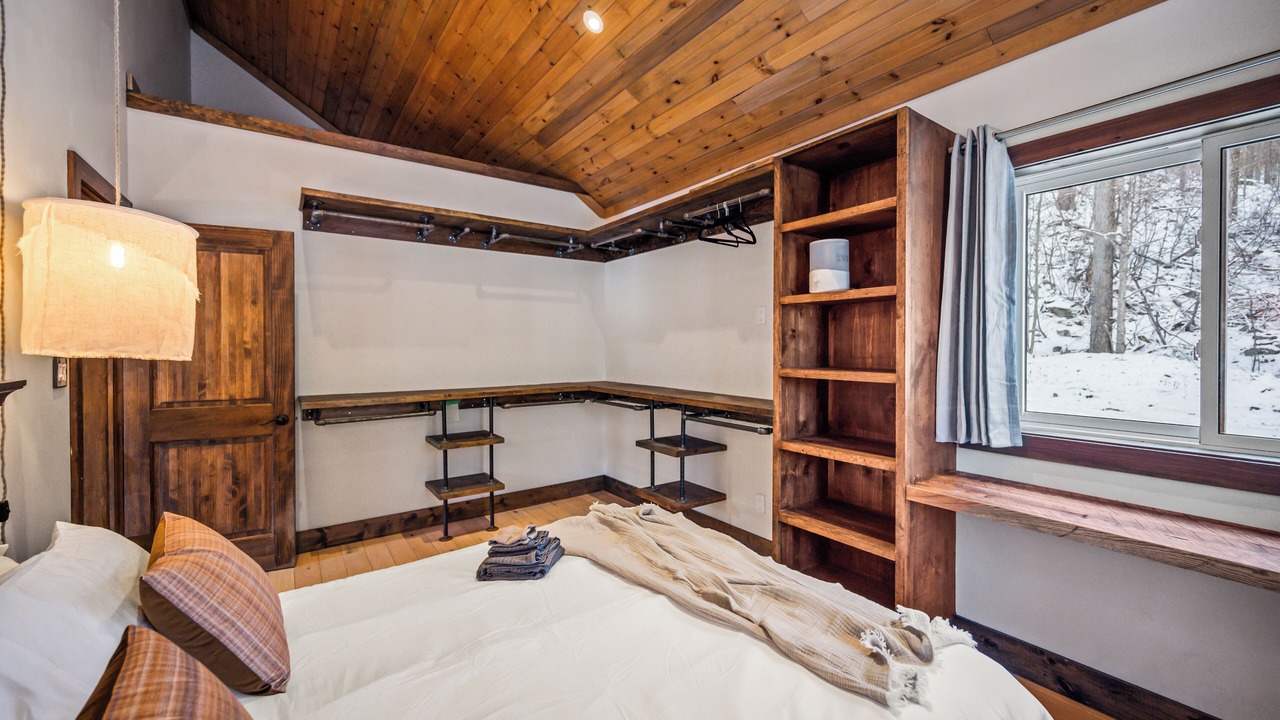 Photo of Bedroom in Dysart et al