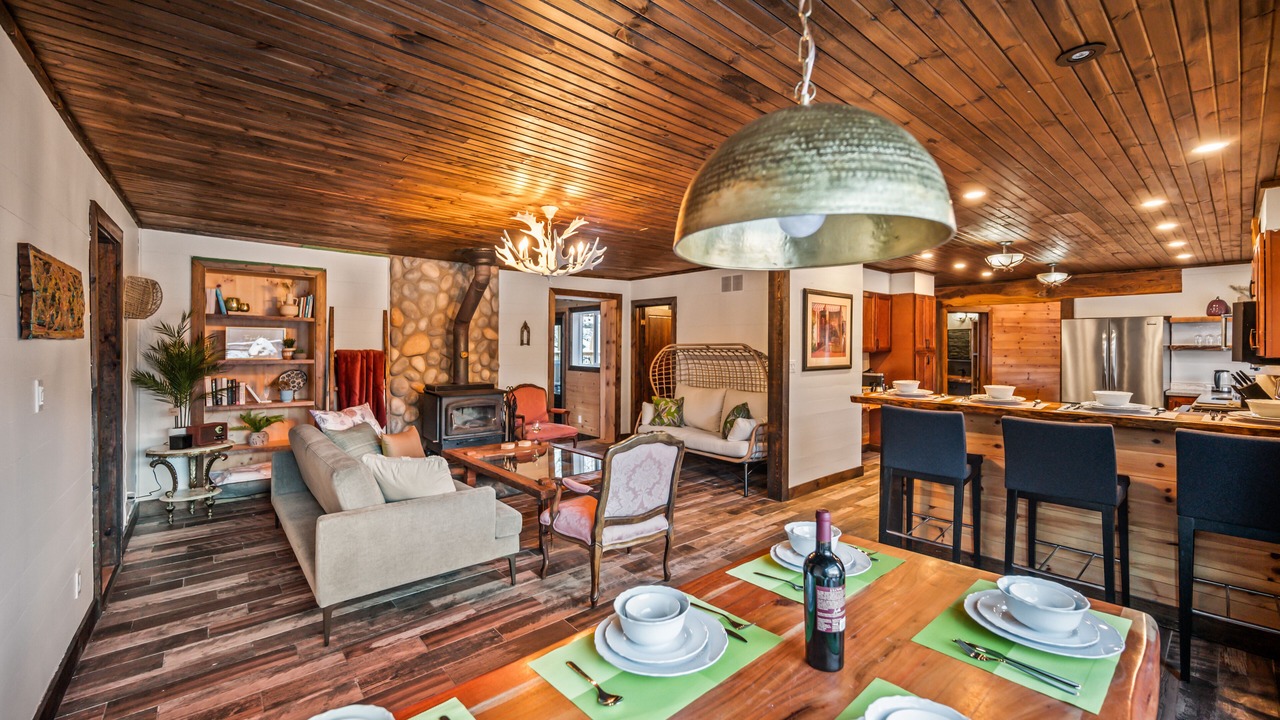 Photo of Livingroom in Dysart et al