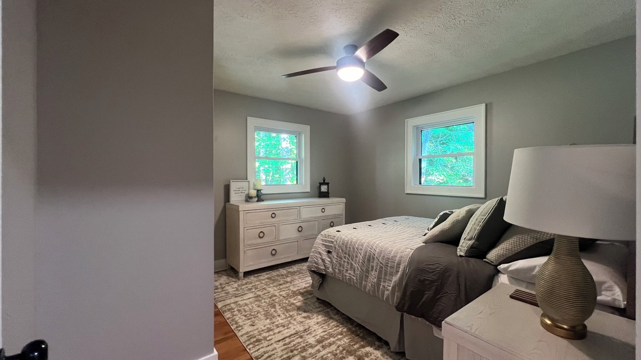 Photo of Bedroom in Clarkesville