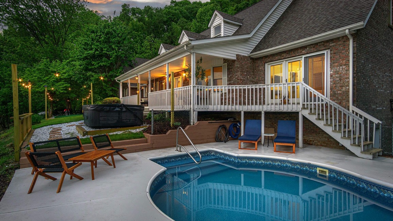 Photo of Outdoor in Weaverville