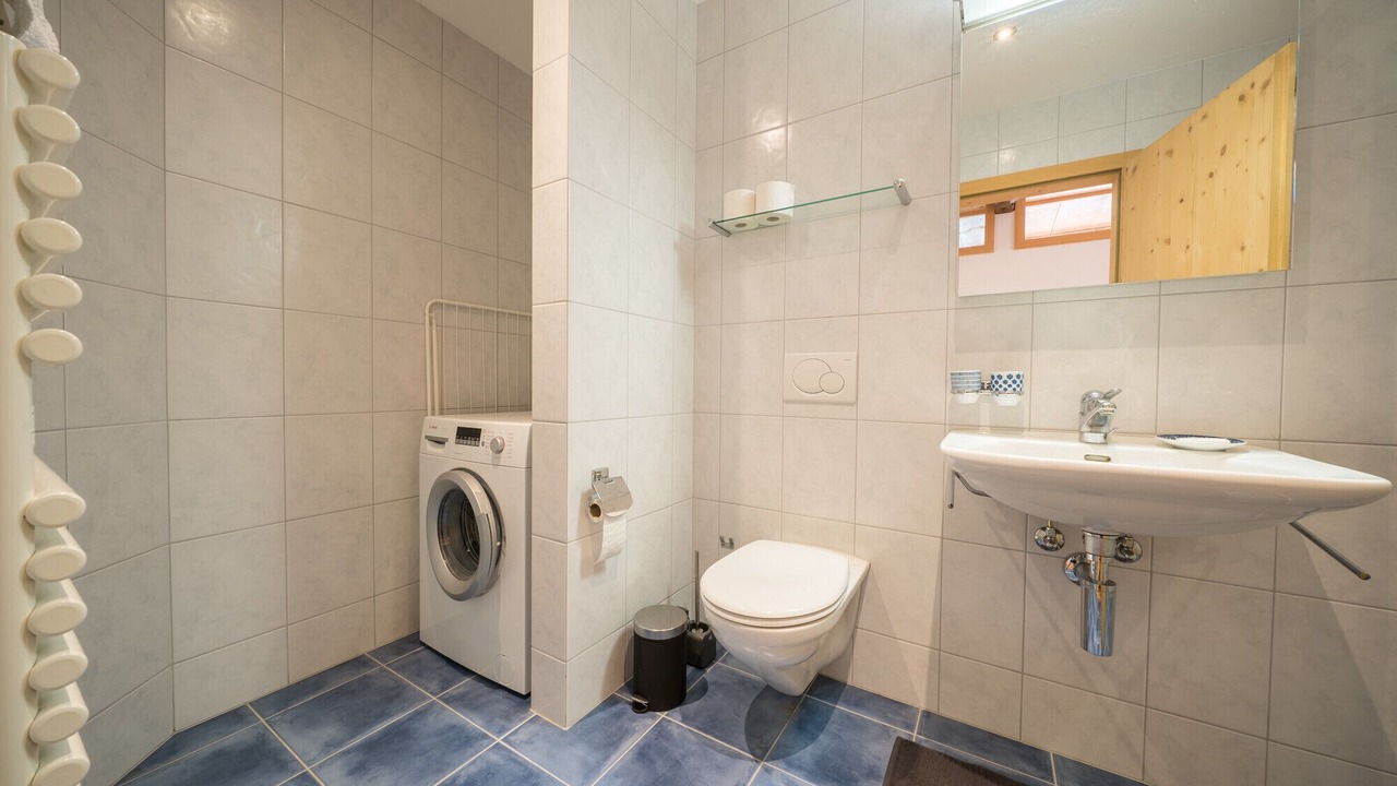 Photo of Bathroom in Ardez