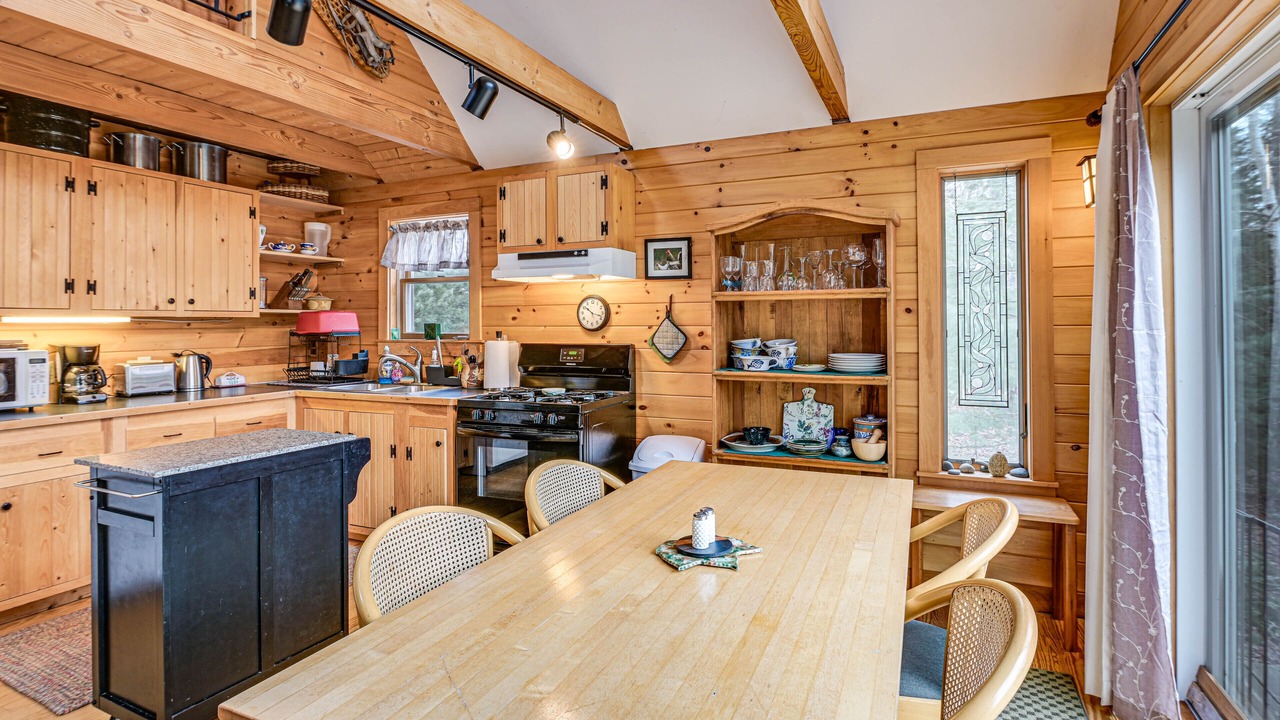 Photo of Bedroom in Lamoine